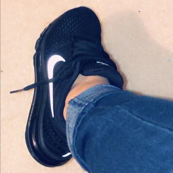 Shoes - Nike air maxes brand new (sale)